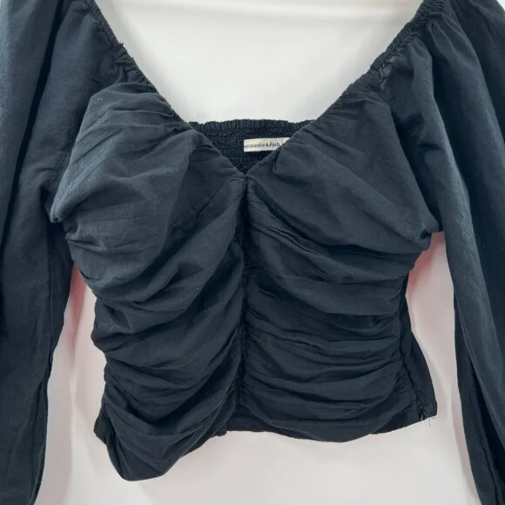 Abercrombie & Fitch‎ cropped puff sleeve poet blouse smocked peasant top black L